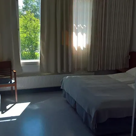 Hotel Hotelli Kansanlaeaekintaekeskus