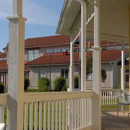 Hotelli Kansanlaeaekintaekeskus Kaustinen