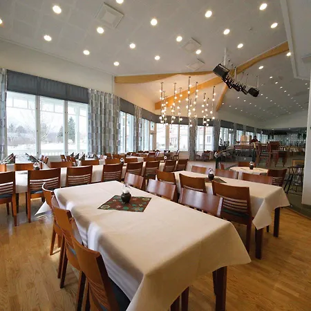 Hotel Hotelli Kansanlaeaekintaekeskus 3*