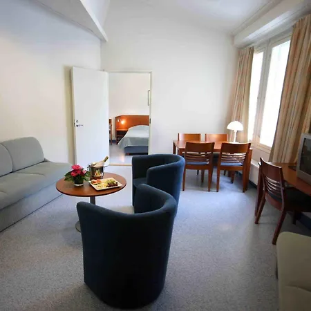 Hotelli Kansanlaeaekintaekeskus Hotel Kaustinen