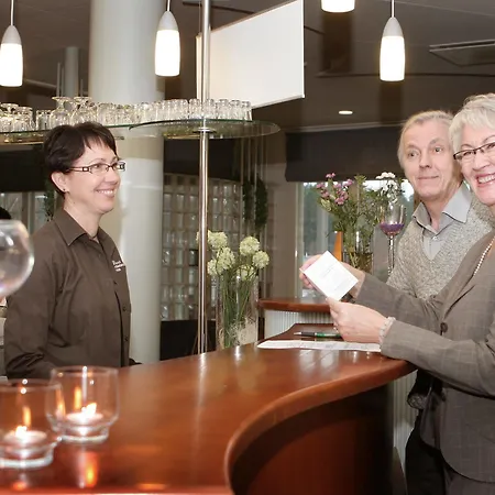 Hotelli Kansanlaeaekintaekeskus 3*