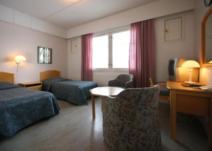 Hotelli Kansanlaeaekintaekeskus