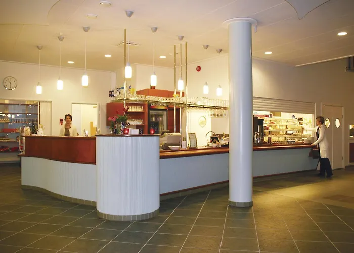 Hotelli Kansanlaeaekintaekeskus